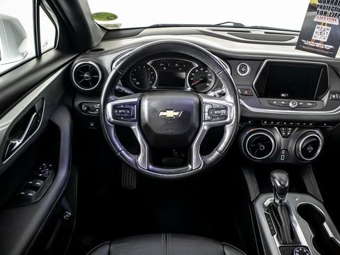 Used 2019 Chevrolet Blazer LT image 9