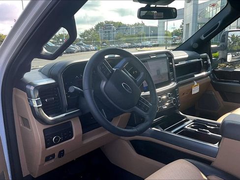 New 2026 Ford F250 Lariat w/ Black Appearance Package AWD/4WD image 6