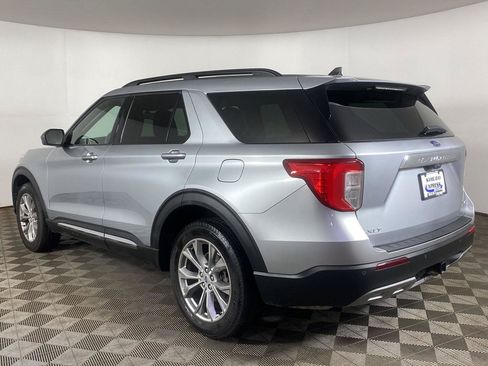 Used 2023 Ford Explorer XLT w/ Equipment Group 202A AWD/4WD image 8