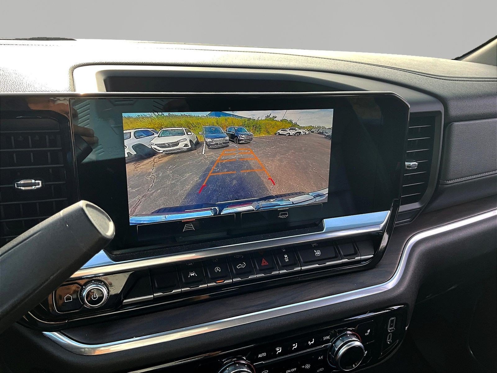 Used 2025 GMC Sierra 1500 SLT AWD/4WD image 15