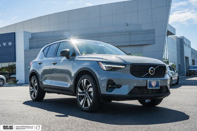 New 2026 Volvo XC40 B5 Ultra w/ Protection Package Premier AWD/4WD image 1