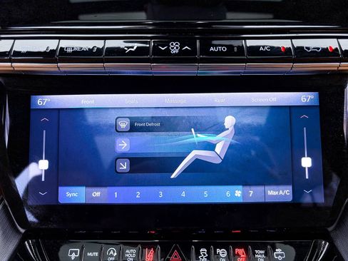 Used 2023 Jeep Grand Wagoneer Series III image 31