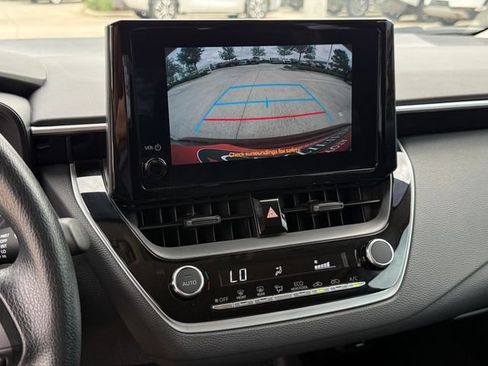 Used 2024 Toyota Corolla LE image 21