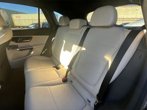 New 2026 Mercedes-Benz GLC 300 4MATIC image 10