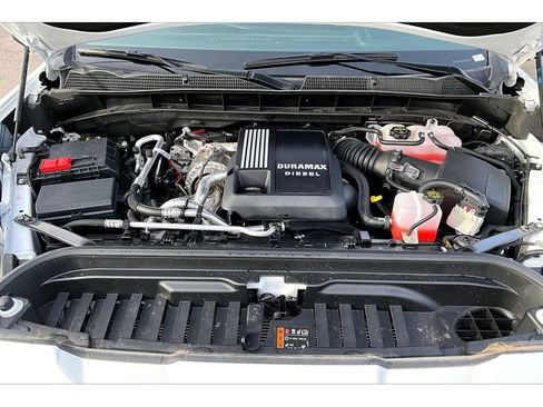 New 2025 GMC Sierra 1500 Elevation image 12