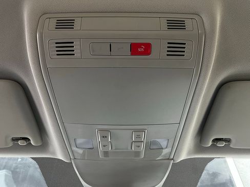 Used 2025 Volkswagen Taos S image 15