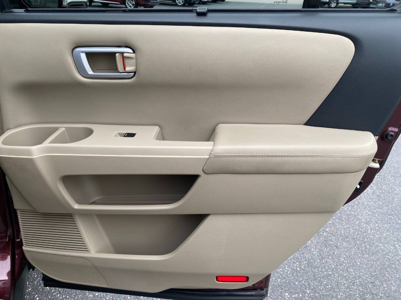 Used 2014 Honda Pilot Touring image 32