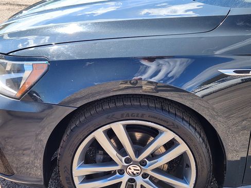 Used 2017 Volkswagen Passat 1.8T R-Line image 6