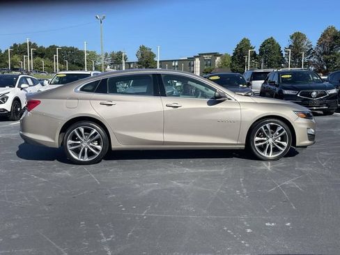 Used 2025 Chevrolet Malibu LT FWD image 8