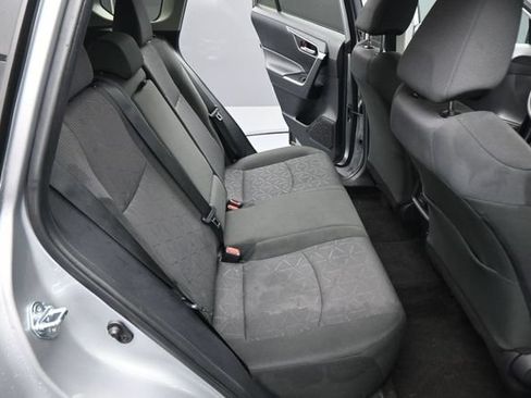 Used 2025 Toyota RAV4 XLE AWD/4WD image 16