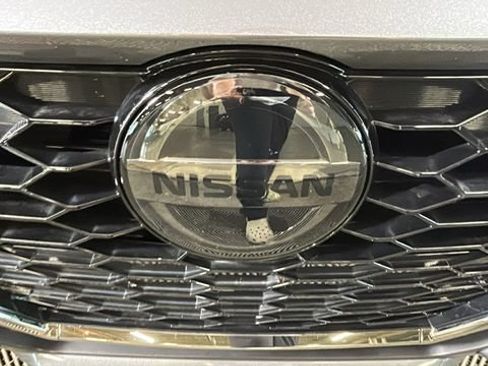 Used 2023 Nissan Sentra SR FWD image 8