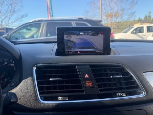 Used 2017 Audi Q3 2.0T Premium Plus w/ Premium Plus Package image 10