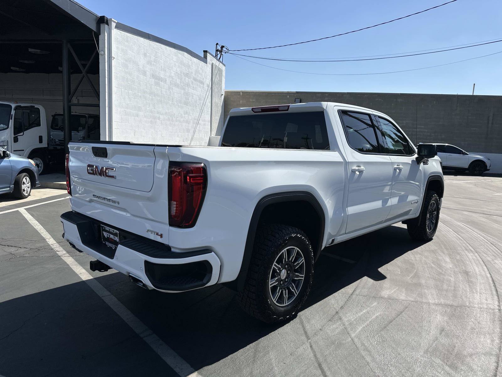 Used 2026 GMC Sierra 1500 AT4 AWD/4WD image 5