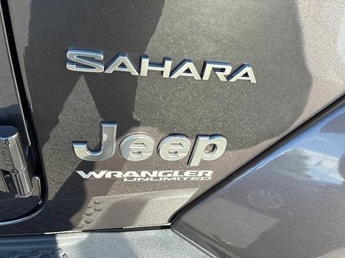 Used 2021 Jeep Wrangler Unlimited Sahara AWD/4WD image 20