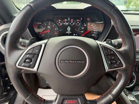 Used 2016 Chevrolet Camaro SS RWD image 11
