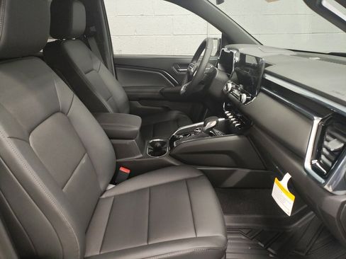 New 2026 GMC Canyon Elevation w/ Convenience Package image 7