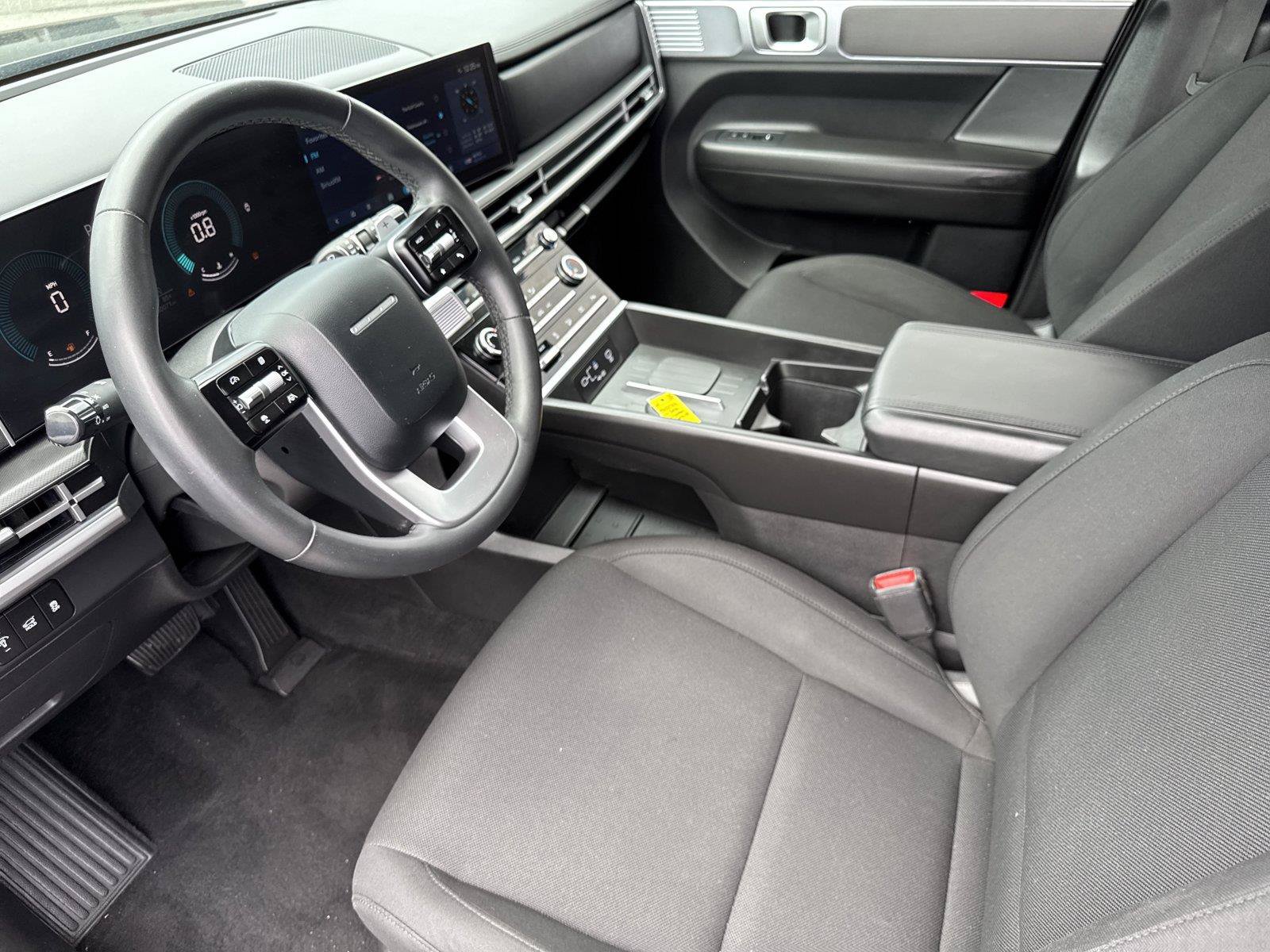 Used 2026 Hyundai Santa Fe SE FWD image 10