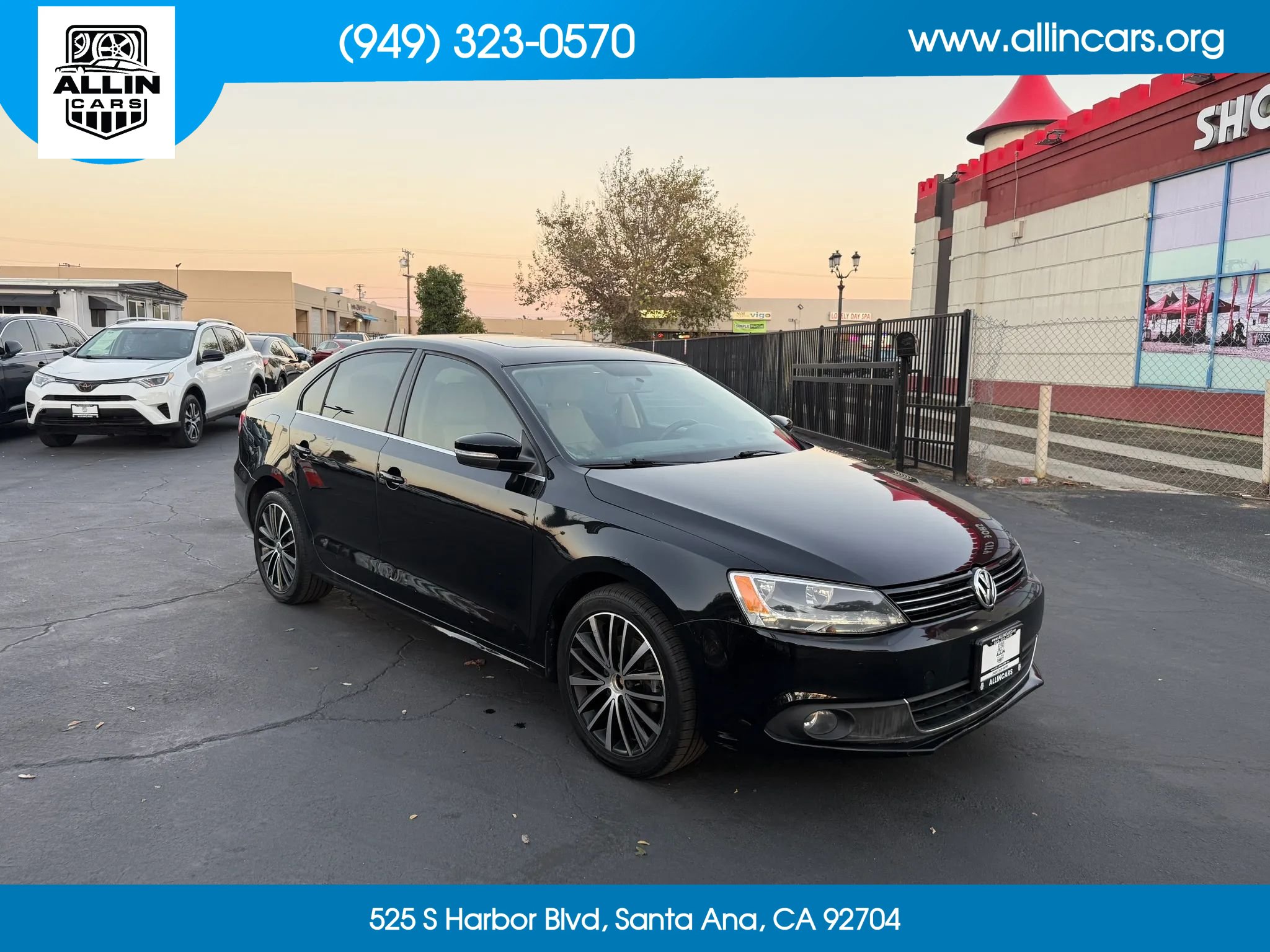 Used 2012 Volkswagen Jetta SEL FWD image 3