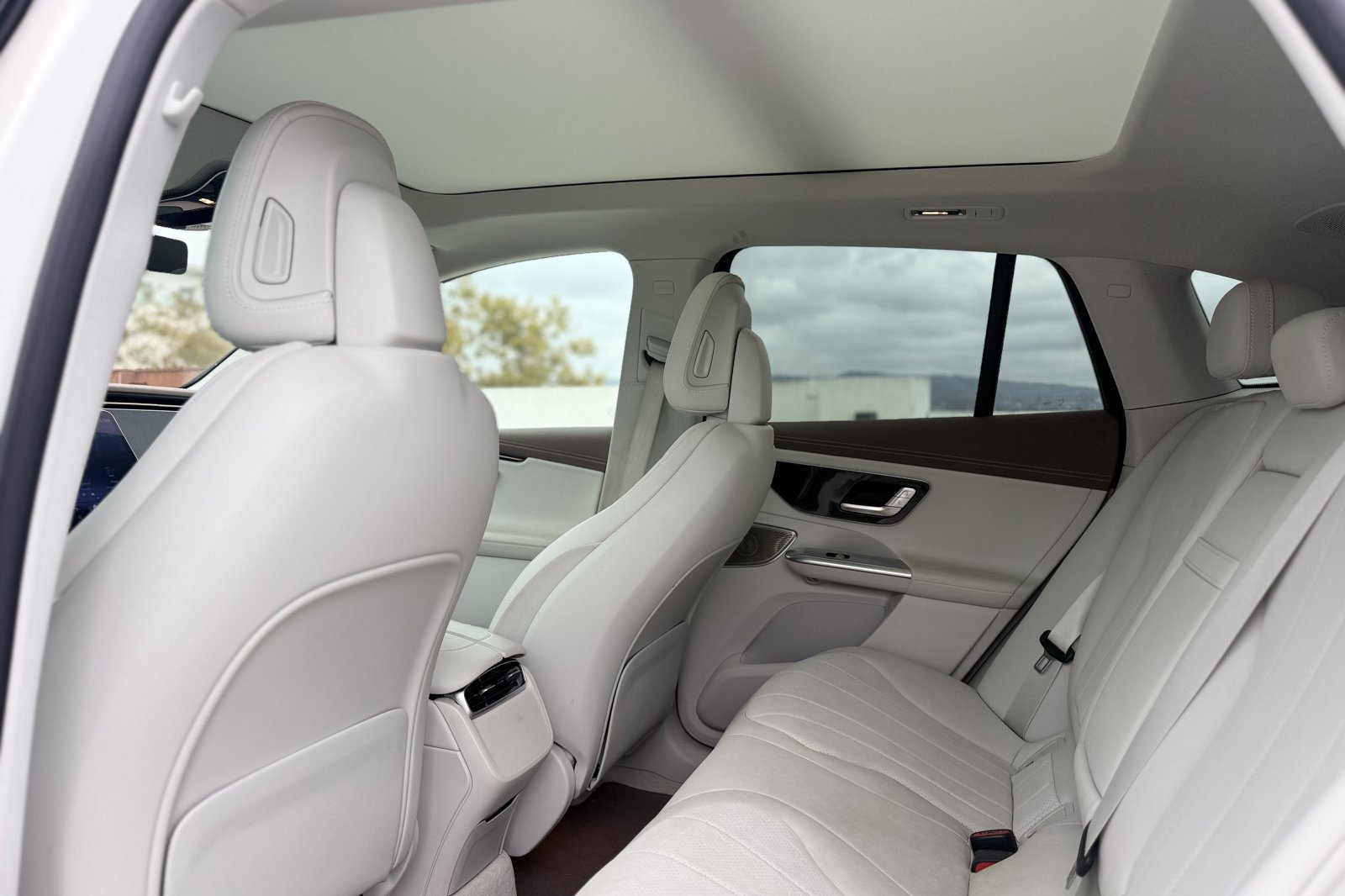 Certified 2023 Mercedes-Benz EQE 350+ 4MATIC SUV image 6