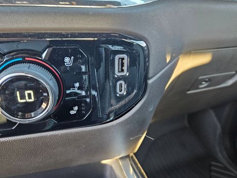 Used 2024 Chevrolet Silverado 1500 LTZ image 18