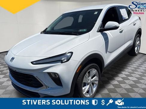 Used 2024 Buick Encore GX Preferred AWD/4WD image 4