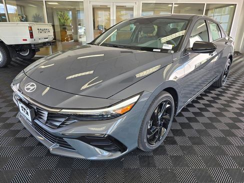 New 2026 Hyundai Elantra SEL Sport Premium FWD image 7