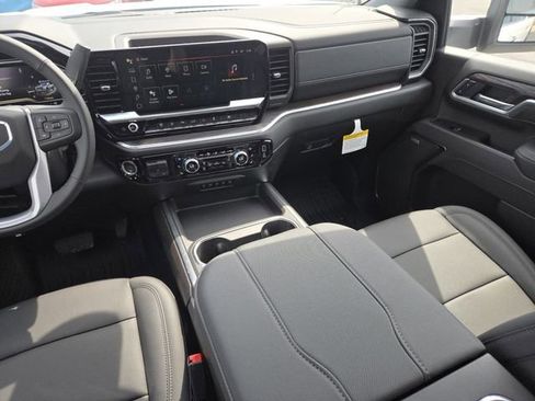 New 2025 GMC Sierra 2500 SLT w/ SLT Premium Package image 35
