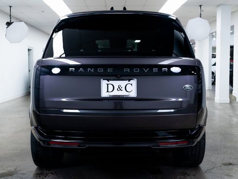 Used 2023 Land Rover Range Rover SE image 5