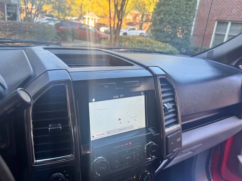 Used 2017 Ford F150 XLT w/ Equipment Group 302A Luxury image 33