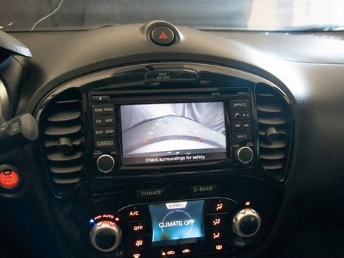Used 2014 Nissan Juke SV w/ Navigation Package image 34