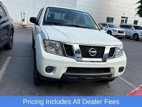 Used 2019 Nissan Frontier SV AWD/4WD image 3
