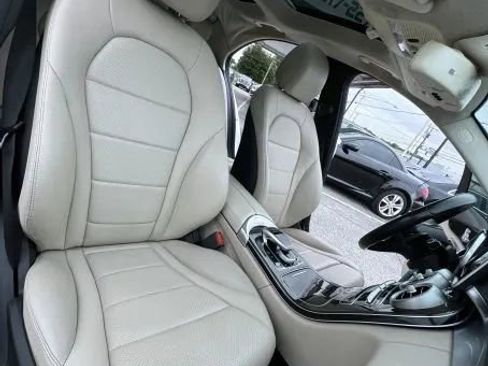 Used 2015 Mercedes-Benz C 300 4MATIC Sedan image 22