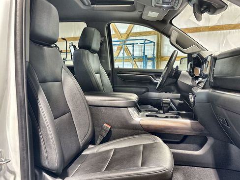 Used 2023 GMC Sierra 1500 SLT w/ SLT Convenience Package image 23