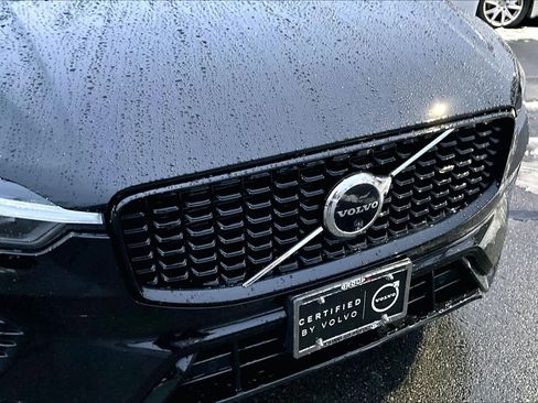 Used 2023 Volvo XC60 B5 Ultimate w/ Climate Package image 29