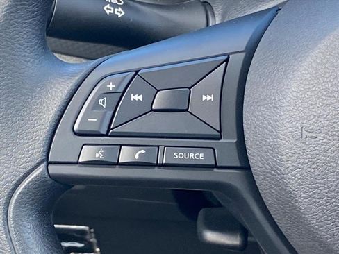 New 2025 Nissan Kicks S image 8