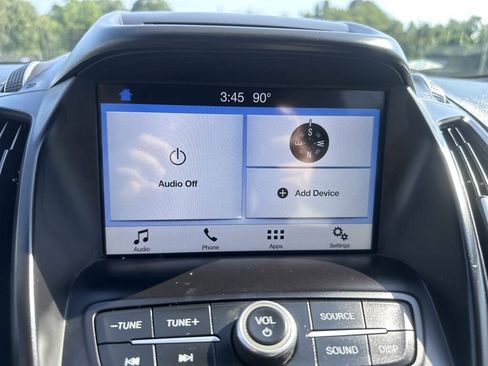 Used 2017 Ford Escape SE w/ Equipment Group 201A FWD image 12