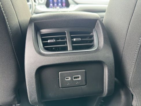 Used 2022 Chevrolet Blazer LT image 12