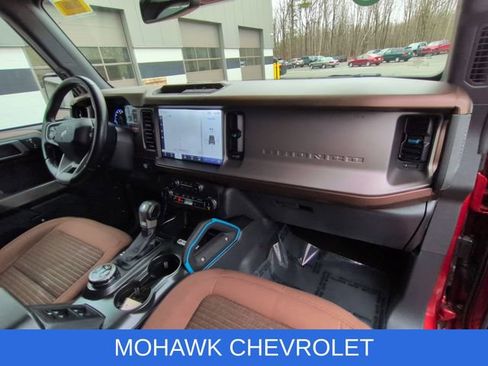 Used 2022 Ford Bronco Outer Banks AWD/4WD image 29