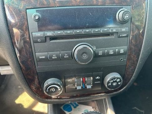 Used 2012 Chevrolet Impala LT FWD image 13