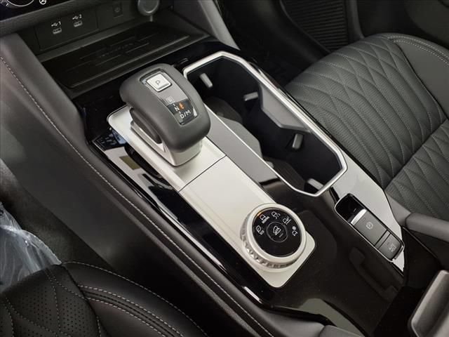 Used 2025 Mitsubishi Outlander SEL FWD image 20