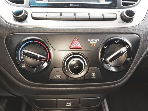 Used 2018 Hyundai Accent SE image 18