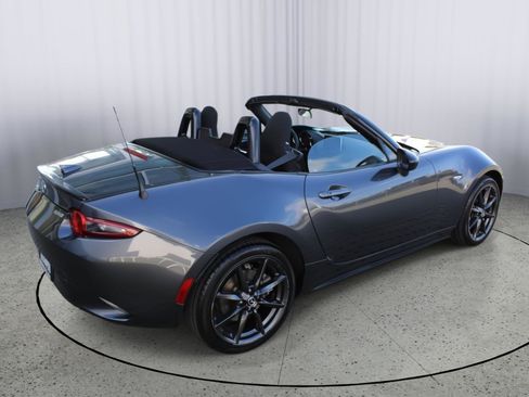 Used 2016 MAZDA MX-5 Miata Club image 27
