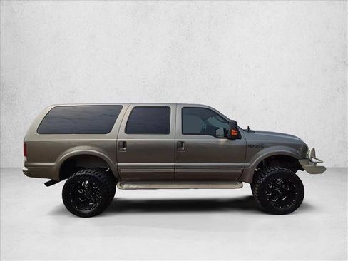 Used 2005 Ford Excursion Limited AWD/4WD image 4