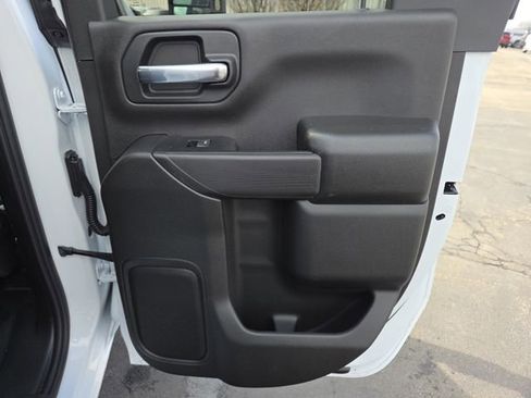 New 2026 GMC Sierra 2500 Pro w/ Convenience Package image 23