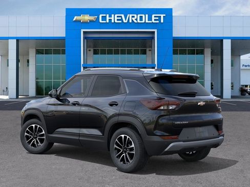 New 2026 Chevrolet TrailBlazer LT w/ Convenience Package FWD image 3