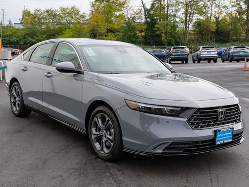 New 2025 Honda Accord EX-L image 4