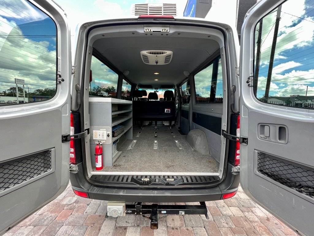 Used 2014 Freightliner Sprinter 2500 RWD image 21