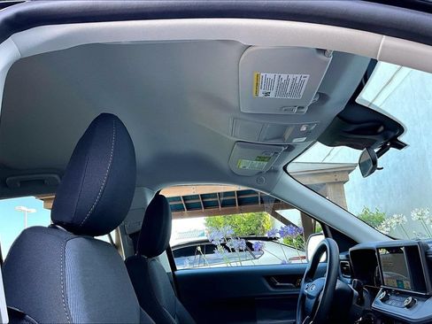 Used 2023 Ford Maverick XL FWD image 28
