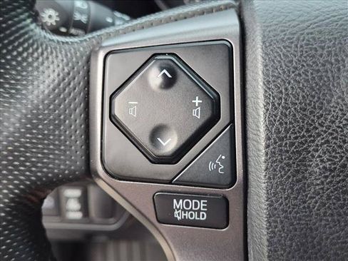 Used 2022 Toyota Tacoma TRD Off-Road w/ Technology Package RWD image 15