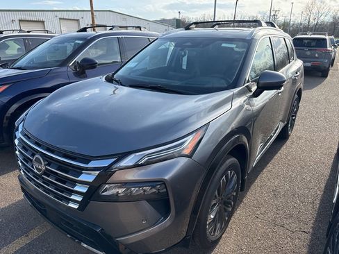 New 2026 Nissan Rogue Platinum w/ Platinum Premium Package AWD/4WD image 8